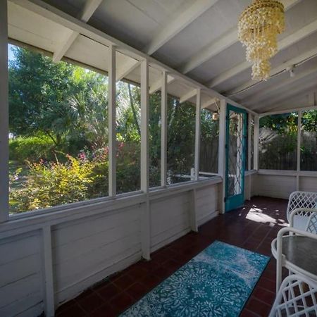 Serene Beachy Bungalow With Large Screened Porch! Tampa Exteriör bild